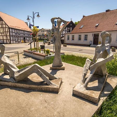 Apartamenty Kamienica Arte 4 Устка Екстериор снимка