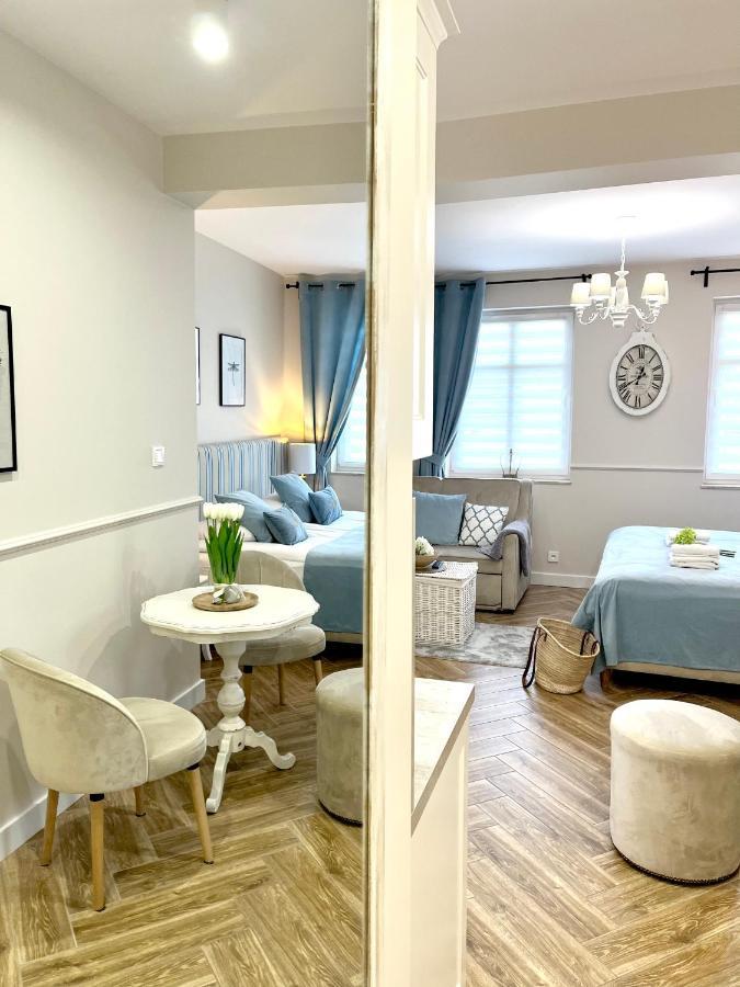 Apartamenty Kamienica Arte 4 Устка Екстериор снимка