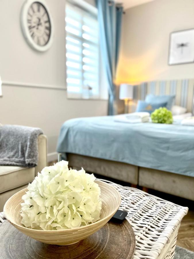 Apartamenty Kamienica Arte 4 Устка Екстериор снимка