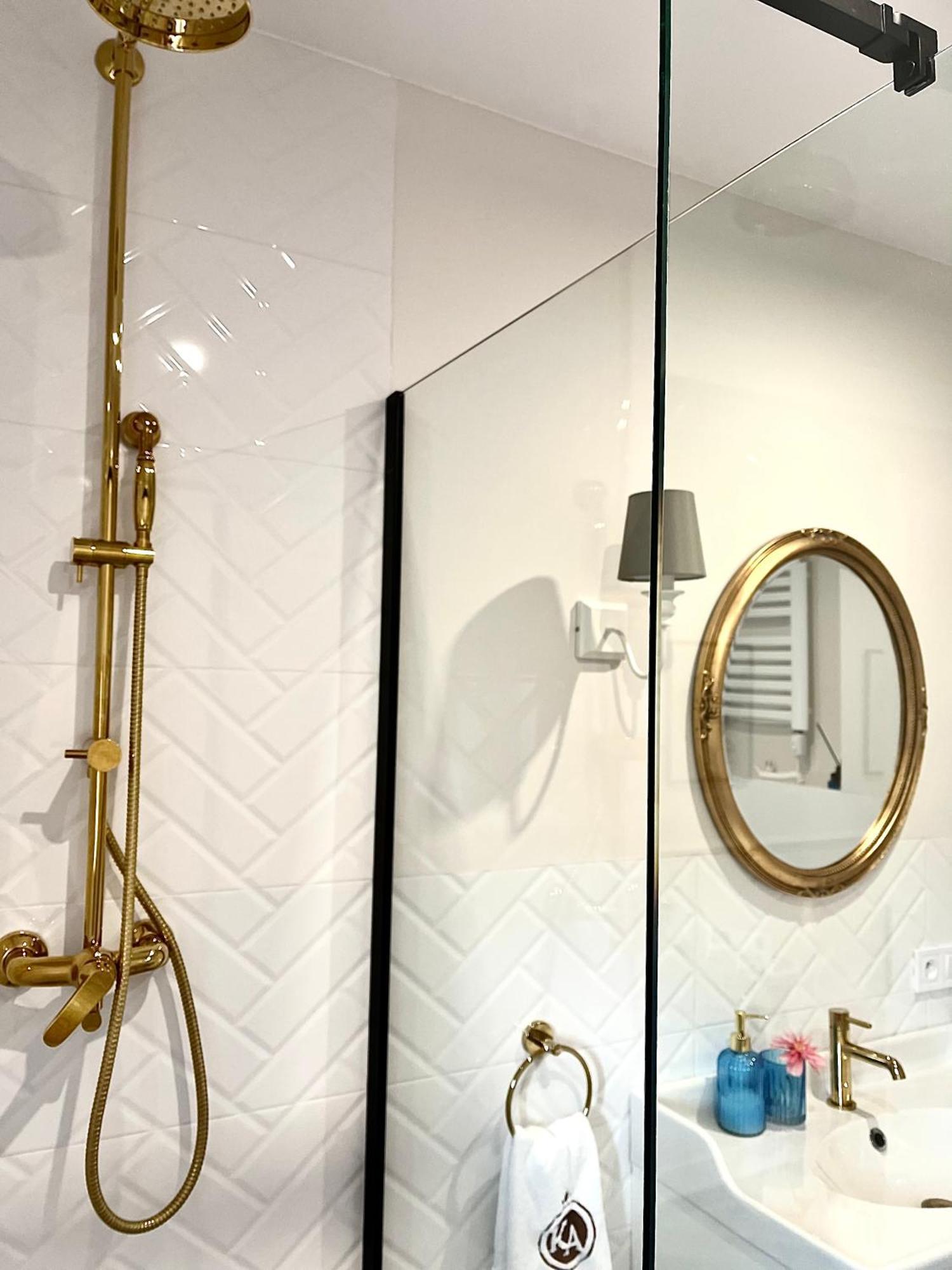 Apartamenty Kamienica Arte 4 Устка Екстериор снимка